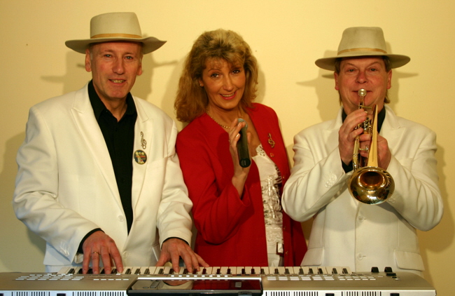 Karola und Die Taste